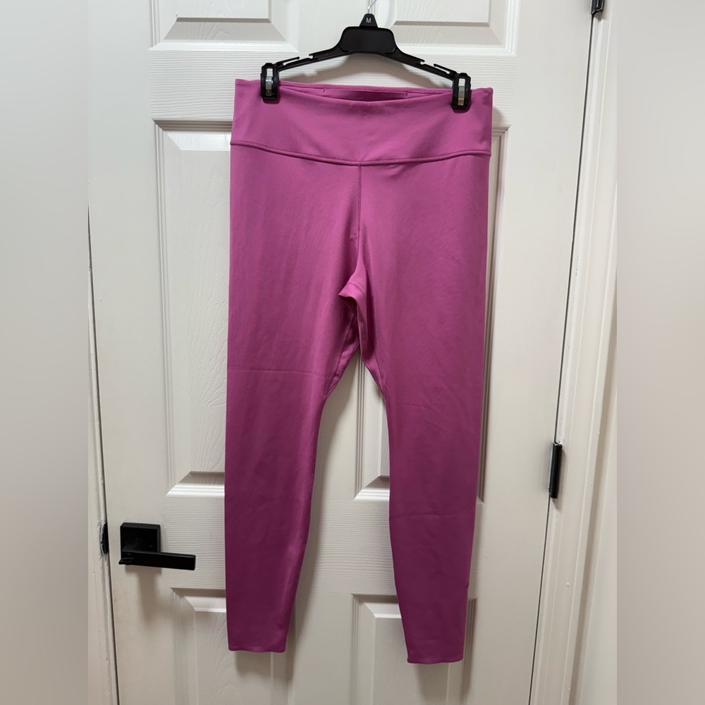 Nike Zenvy Women’s High Waisted 7/8 Leggings
